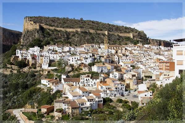 Hostal El Pozo ชูลีญา ภายนอก รูปภาพ